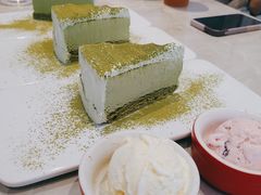 -必胜客(航洋国际店)