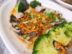 花椒蒸无骨鲫鱼-粤·向群饭店(龙津东路总店)