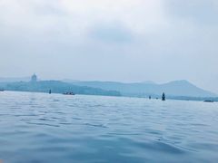 -楼外楼·停车场