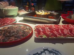 -二荆条·蜀鲜汇城市森林火锅