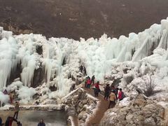 -大平台龙居瀑布旅游区