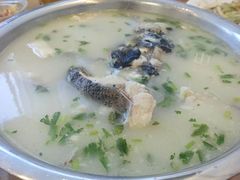 -雪湖煜辰鱼头老店(雪野湖店)