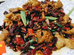 辣子肥肠-洪霞餐馆