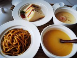 -弗蕾亚·辰月月子度假中心(光谷店)