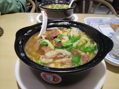 -闫家驴肉老店(华电一校店)