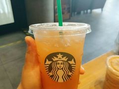 -星巴克臻选(济南万达店)