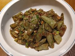 青椒炒扁豆-李久其家民间餐厅(观沙岭公园店)