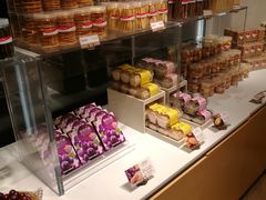零售区-好利来(光华中心店)
