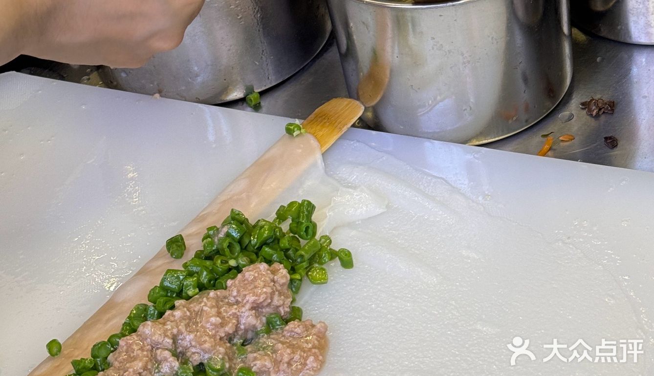 南宁的卷筒粉啊啊啊啊 一定要加多多的黄皮酱和花生碎