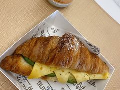 牛油果火腿芝芝-Something For(中洲湾店)