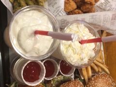 -The Habit Burger Grill 哈比特汉堡(复兴soho店)