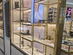 -世纪大明眼镜·蔡司战略授权店(汉街店)