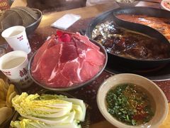 -赵美丽·重庆社区火锅·直营店(火车东站·中豪国际店)