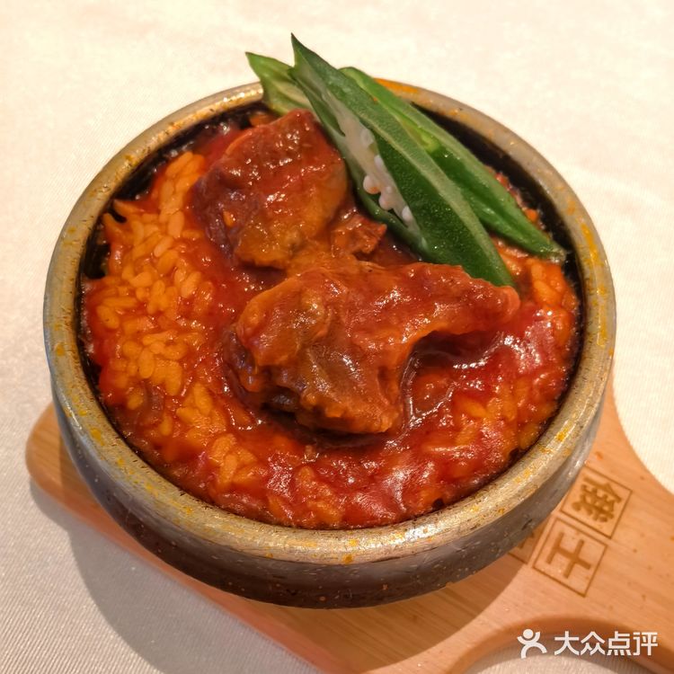 一秒穿越到莫斯科❗有俄罗斯小姐姐驻唱的俄餐❗