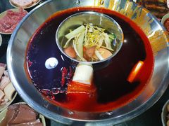 鸳鸯锅-星鸿社重庆老火锅