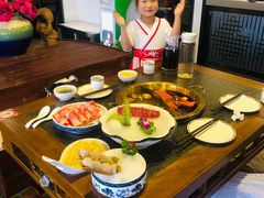 -小天鹅火锅·一线江景洪鼎旗舰店(洪崖洞店)