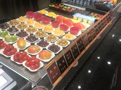 自助取餐区-白金汉爵大酒店-24小时餐厅