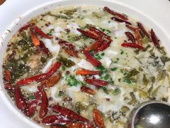 -江渔儿酸菜鱼专门店(明珠广场店)