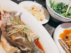 -南海底小海鲜·湘菜(鲁巷吴家湾店)