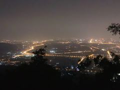 -鬼笑石后山停车场