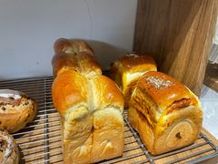 -沁屋面包店(人民东路店)
