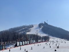 -庙香山滑雪场