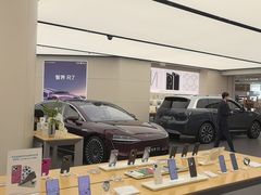 -华为智能生活馆(上海中山公园龙之梦)