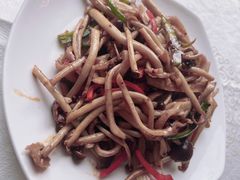 茶树菇炒羊肚丝-那达慕蒙古风味酒楼