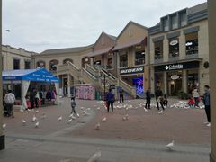 -王府井奥莱临潼小镇(临潼店)