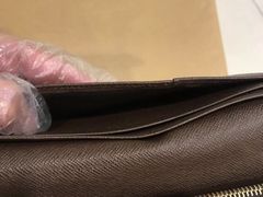 -爱革·洗衣改衣·洗鞋修鞋·洗包修包·奢侈品护理(宝地广场店)