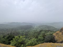 -磬锤峰森林公园