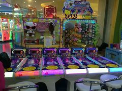 -爱玩嘉年华(龙湖曲江天街店)