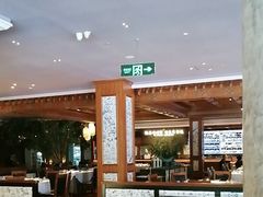 -八府香鸭·啫啫煲(华山路店)