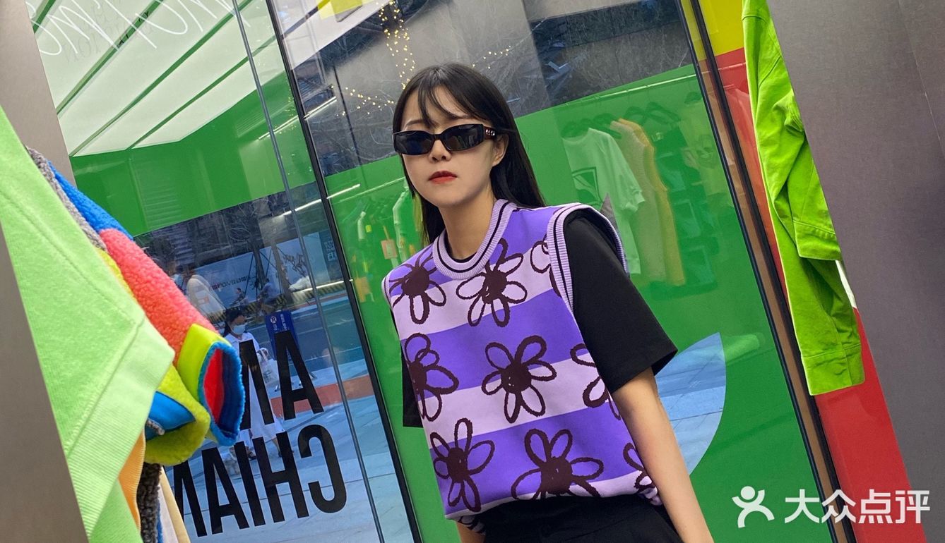 成都新展｜新锐撞色艺术装置展，限时开启🟣🟢