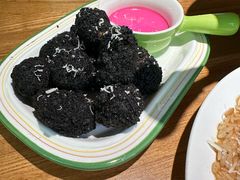 -Dragon Pizza•圆脸龙披萨·牛排餐厅