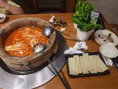 -鱼遇木桶斑鱼火锅(塔湾店)
