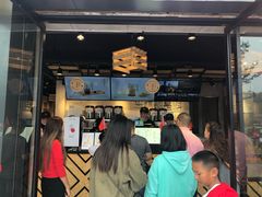 门面-书亦烧仙草(龙湖金楠天街店)