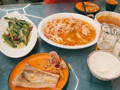 -乡村馕坑肉·烧烤·新疆菜·本地人更爱吃(阿勒泰首店)