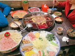 -周小明火锅(黑金冠社区店)