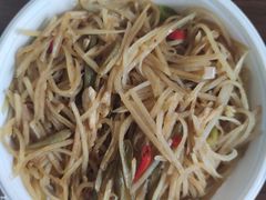 -吴记酱骨炖菜馆(西大直街店)