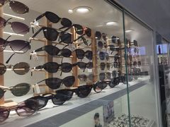 -新视达眼镜店·蔡司·依视路(名镜苑店)