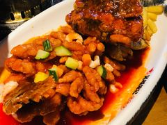 -吴越荣记苏州菜·松鼠桂鱼100%活鱼现做(斜塘老街店)