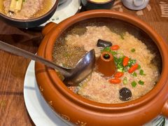 汽锅菌子肉饼-老滇山寨•云南特色菜•地方菜•民族风情歌舞表演(金碧店)