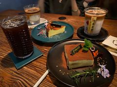 -84那年咖啡馆(李沧万达店)