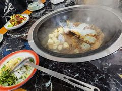 -边江铁锅炖鱼(振八街店)