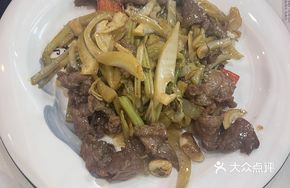 Stir-fried Beef with Watercress