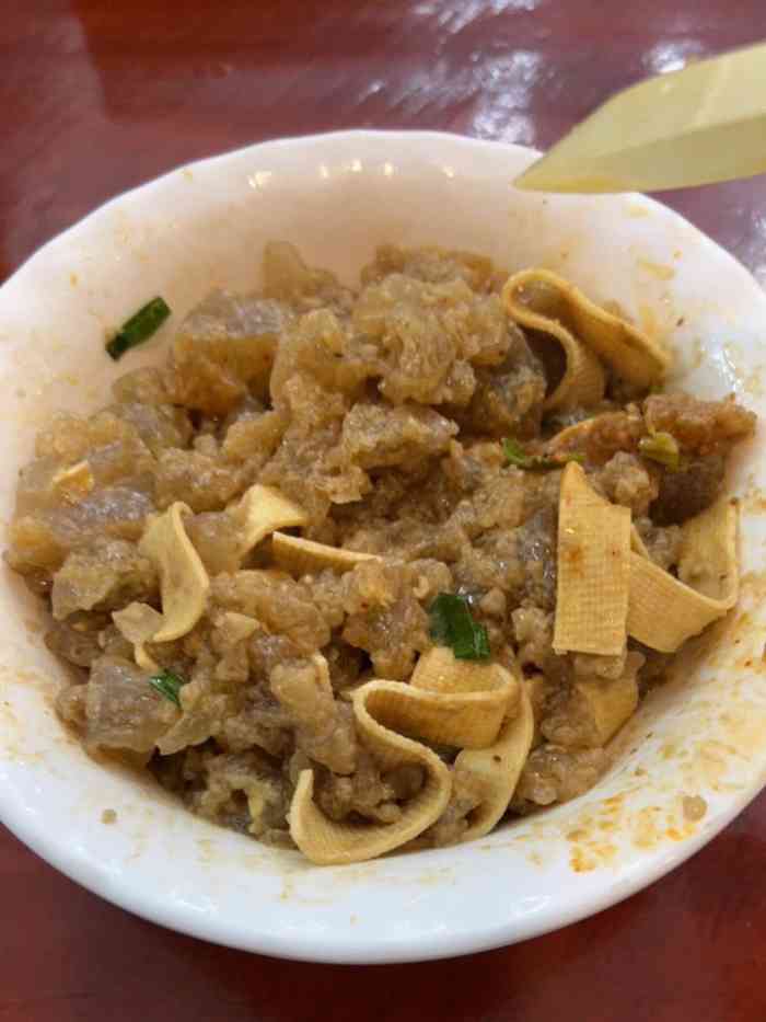 孟哥焖子(香洲店)-"天津小吃在大连发扬光大!挺有特色!这里的.