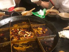 -岗上渣渣老火锅(两路口店)