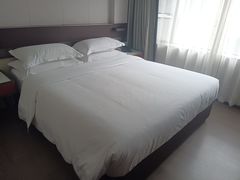 -府上酒店(广州火车站越秀公园地铁站店)
