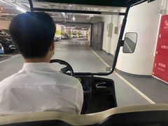 -兴业太古汇·停车场